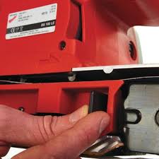 If you're looking for a way to customize the perfect storage stack, consider the milwaukee packout or dewalt toughsystem interlocking system. 4 100mm Belt Sander Bs 100 Le Milwaukee Tools Europe