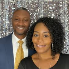 Anybody know what house this is? My packages got delivered here.