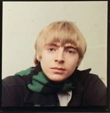 Keith Relf of The Yardbirds in a stripy scarf.
