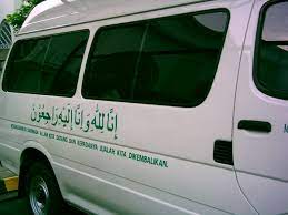 Awan sirrus berwarna putih dengan pinggiran tidak jelas. Van Jenazah Funeral Van Of The Masjid Al Amin Pandan Ind Flickr