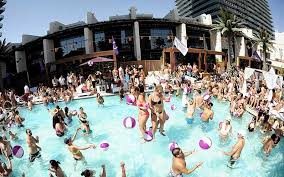 Las Vegas Hotels For Pool Parties Las Vegas Pool Vegas Pool Party Las Vegas Hotels