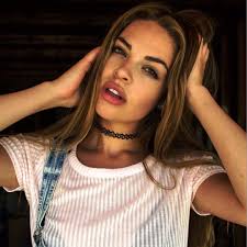 Brooke Ebner's Instagram, Twitter & Facebook