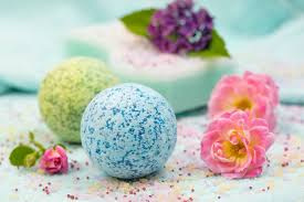 Badebomben Selber Machen So Gelingen Dir Diy Badekugeln Badebomben Selber Gemacht Badekugeln Selber Machen Badepralinen Selber Machen