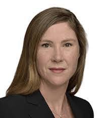 Kelli Cummins's Instagram, Twitter & Facebook