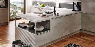 Alle kollektionen werden von renommierten, international führenden designern und kreativen entwickelt. Kuche Rosian 892 Betongrau