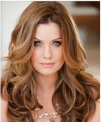You can choose for a pixie cut that is short at the back and has long bangs at the front. 45 Best Hairstyles For 40 Years Old Woman 2020 Plus Size Women Fashion