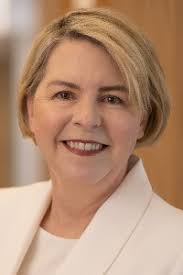 Intrapreneurs: leaders who turn ideas into action