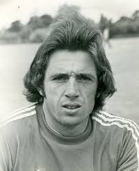 Do you think Cooper should give the fringe players a run out against  Palace?