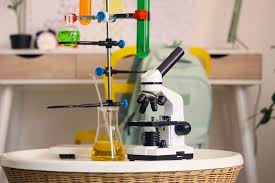 Υπουργείο Παιδείας: 20 εκατ. ευρώ για νέο εργαστηριακό εξοπλισμό Φυσικών  Επιστημών σε 1.500 Γυμνάσια