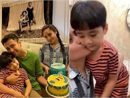 Ayah dan bunda selalu bangga karna memiliki anak sepertimu nak. 5 Momen Perayaan Ultah Rafathar Disiarkan Di Tv Hingga Minta Kado Adik Bayi Indozone Id