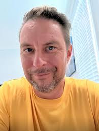 Question for my ADHD people: How does it impact your dating life?