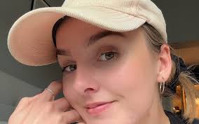 Max (11) fant et øye i stampa: