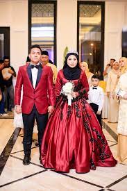 Baju pengantin putih dan coklat. Pakej Perkahwinan Lengkap Galeri Busana Pengantin Penambah Seri