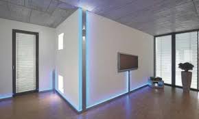 Kabel Verstecken 5 Tipps Gegen Tv Kabelsalat An Der Wand Pc Magazin Kabel Verstecken Wohnzimmer Wohnung