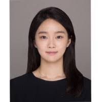 Jiyoung Min's Instagram, Twitter & Facebook