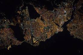 Nasa'nın instagram hesabında paylaştığı fotoğrafta şu ifadeler. Tim Kopra Astro Tim Nasa Nasa Images Astro