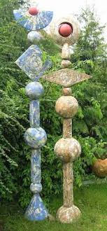 Möchtest du kunst für den garten kaufen und wirkungsvoll platzieren? Totem Napoleon Und Josefine Gartenkunst Kunst Im Garten