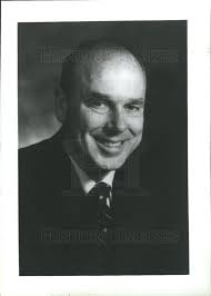 1989 Press Photo Thomas Eugene Everhart physicist