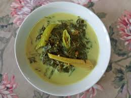 * pucuk ubi/daun singkong * sayur toge * kacang panjang * cabe merah 10 bh. Resepi Masak Lemak Pucuk Ubi Kayu