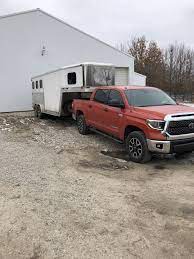Jul 03, 2019 · if you have the b&w gooseneck hitch then i recommend going with the b&w companion because it installs right in the gooseneck receiver so that you still have a nice, clean bed when you aren't towing. Toyota Tundra 4 Offset Ball For B W Turnoverball Gooseneck Trailer Hitch For Toyota Tundra