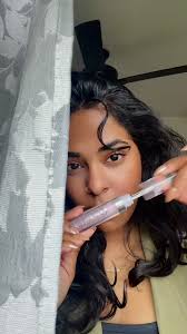 Obsessed with this sephora collection lip gloss in the shade : slay  @sephoracanada #sephora  #sephoraliplooks#sephoracollection#glossedlipgloss#fyp#browntiktok#tamil#makeup