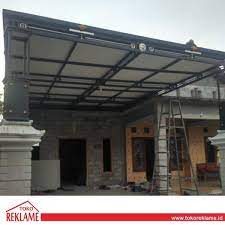Atap spandek merupakan atap berupa lembaran tipis ringan. Jasa Bikin Kanopi Kalsiboard Bengkel Las Candi Nganjuk Toko Reklame Indonesia Kanopi Candi Indoor Outdoor