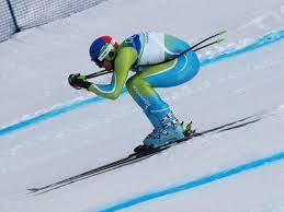 I like cross−country skiing, my friends are fond of downhill skiing. Downhill Ski Competition Wikipedia