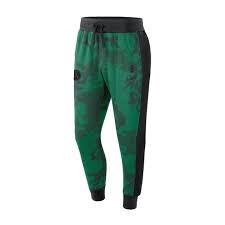 Luce el look city edition de tu equipo con la sudadera boston celtics courtside. Nike Boston Celtics Courtside Pants Oqium