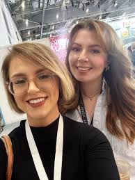 Amie Rice and I are exploring HRC Day 2 today 😁👋🏻