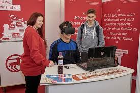 Treffen schüler auf ausbildungsbetriebe aus münchen und oberbayern. Einstieg Munchen Einstieg