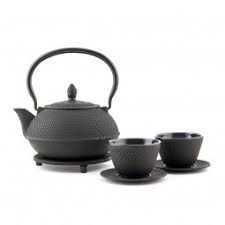 This japanese ceramic teapot with blue and white wave patterns will accompany your tea services in the japanese custom and tradition. Cast Iron Teapots Japanese Goods The Japan Online Shop