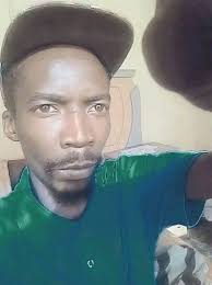 In front of the Main Hall Rohan Ponniah,L.P.De Silva(Was killed in  Toronto),Goddy-The Great 🙈🙈,Vijitha Parakrama(Killed in Slave  Island),CURLY JOE(Master),Ruwan Gunasena,Yevidre Ilangakoon(Slapped Curly  and he went Mad from that day),Renganathan ...