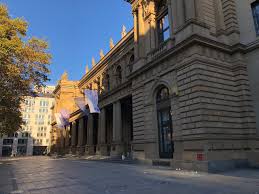 Hier finden sie eine übersicht aller deutsche bank filialen in frankfurt. Borse Frankfurt Frankfurt Am Main Aktuelle 2021 Lohnt Es Sich Mit Fotos Tripadvisor