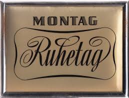 Im alltagsleben ein arbeitsfreier tag wie der sonntag oder auch der sonnabend (samstag, ursprünglich sabbat) im wirtschaftsleben ein wochentag, an dem ein bestimmtes geschäft. Montag Ruhetag Yuu Skydive E V Fallschirm Und Tandemspringen In Norddeutschland