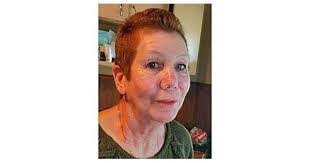 Karen Pressey's Instagram, Twitter & Facebook