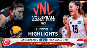 She is 189 cm (6 ft 2 in) at 70 kg (150 lb), and she started to play as middle blocker in the youth and junior teams of eczacıbaşı vitra in istanbul. Hande Baladin Vs Nika Daalderop Turkey Vs Netherlands Highlights Vnl 2021 Hd Youtube