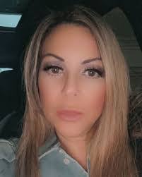 Rosanna Hope's Instagram, Twitter & Facebook