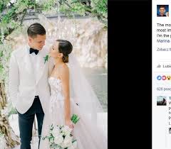 Przez ostatnie dni celebrytka ciężko pracowała jako jurorka w konkursie makijażowym dzień dobry tvn. Marina Luczenko I Wojciech Szczesny Zdjecia Ze Slubu Zobacz Jak Wygladala Para Mloda Eska Pl