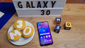 Smartphone oppo sedang handphone atau smarphone asal china tersebut memang berhasil memikat penggunanya di indonesia. Intip Perbandingan Hp Samsung Galaxy M20 M30 Dan A30 Siapa Paling Unggul Tribunnews Com Mobile