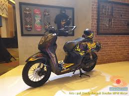 Halo masbro, kali ini motoblast akan membuatkan modifikasi striping untuk honda genio livery repsol untuk inspirasi terbaru bagi. Pilihan Konsep Modifikasi Honda Genio Brosis Setia1heri Com