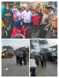 Pro Kontra Truk Lewat Jln.Takenake Siombak, Kapolsek Medan Labuhan dan  Danramil Redakan Aksi Omak-omak – DNABerita