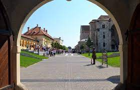 Pensiunea speed house speedhouse este situata în orasul alba iulia. Obiective Turistice Èi ExperienÈe Unice De Neratat In Alba Iulia Consilier Turism