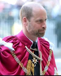 Un giorno importante per il principe William oggi! All'Abbazia di  Westminster la cerimonia per il 300esimo dell'Onorevolissimo Ordine del  Bagno, uno degli ordini cavallereschi più prestigiosi del Regno Unito,  fondato da re