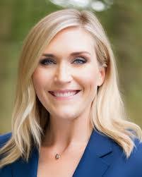 Katherine Bracken's Instagram, Twitter & Facebook