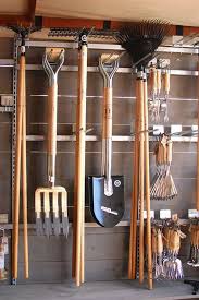 31 Diy Garden Tool Storage Idea That Will Save Your Sanity Rangement Outils Jardin Outils De Jardin Rangement Outils