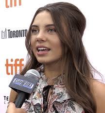 Caitlin Carmichael's Instagram, Twitter & Facebook