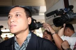 JAKARTA- Wakil Ketua Komisi Pemberantasan Korupsi (KPK) Muhammad Jasin ... - szfkf87Ylg