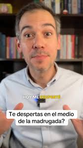 Probablemente a todos nos pasó: despertarnos en medio de la madrugada,  cerca de las 3 a.m., sin una razón aparente. Ese momento en que el sueño se  corta de golpe y la mente empieza a divagar., Pero, ...