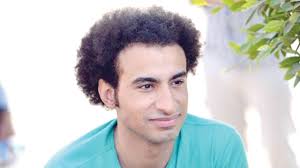 علي ربيع يحتفل بزفافه في «سرية تامة». Ø¹Ù„ÙŠ Ø±Ø¨ÙŠØ¹ Ø²ÙˆÙ…Ø¨ÙŠ Ø¹Ù„Ù‰ Ø¬Ù†Ø¨ÙŠ ØµØ­ÙŠÙØ© Ø§Ù„Ø§ØªØ­Ø§Ø¯