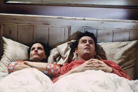 Monica Chandler Monica And Chandler Friends Tv Friends Tv Show